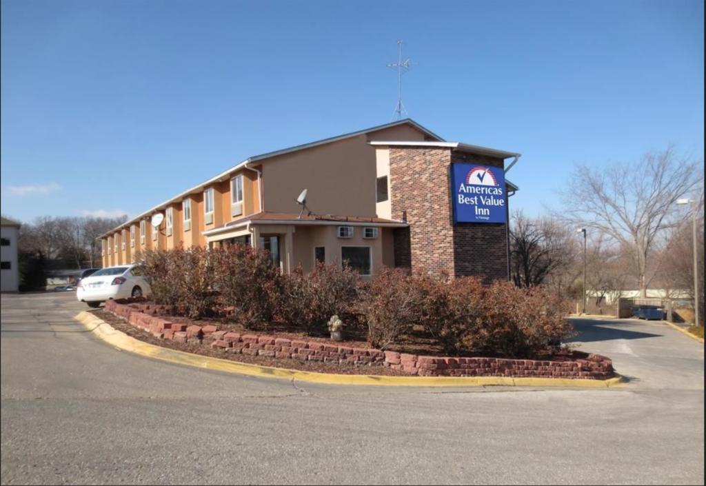 American Best Value Inn Lawrence Exterior photo