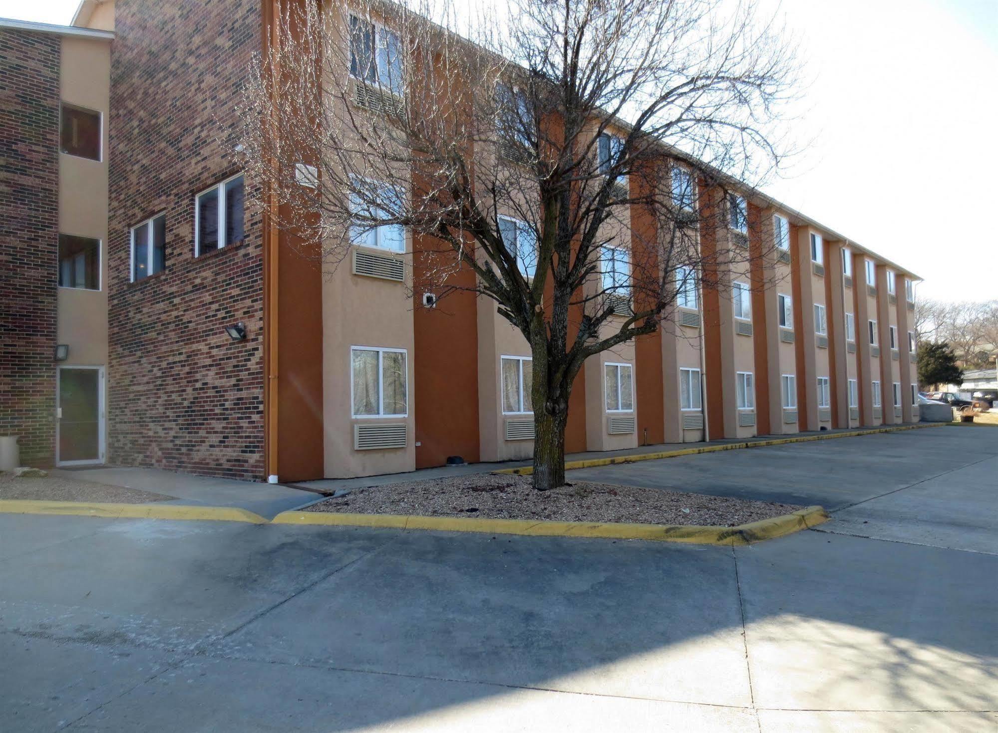 American Best Value Inn Lawrence Exterior photo